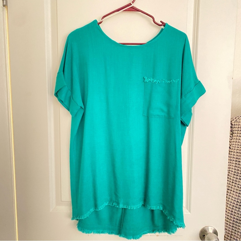 Umgee teal linen/rayon tunic, size S. NWOT.
